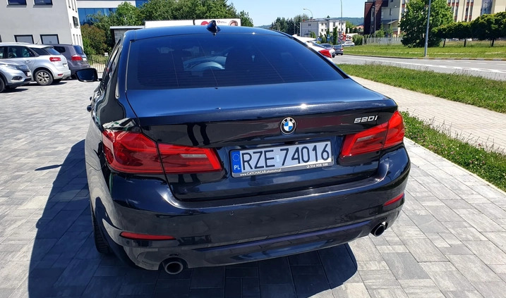 BMW Seria 5 cena 110000 przebieg: 174000, rok produkcji 2018 z Rzeszów małe 16